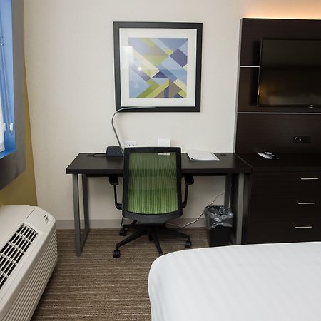 Holiday Inn Express & Suites - Marietta By Ihg Bagian luar foto